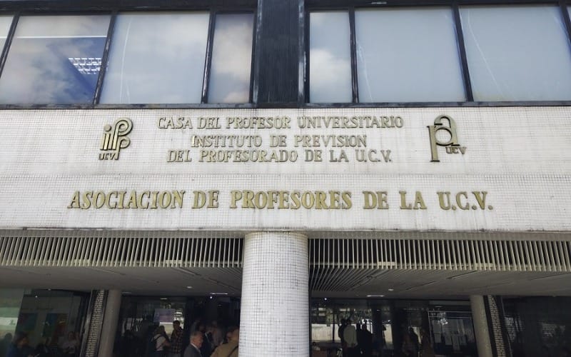 Docentes aseguran que paro para exigir soluciones salariales se cumplió en 80%