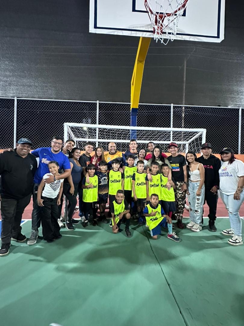 Alcalde Frank Carreño reinaugura instalaciones de la Cancha Deportiva «Bello Monte» en la parroquia Germán Ríos Linares