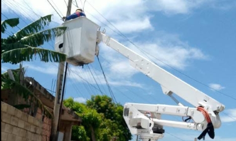 Plan Cayapa atiende y soluciona averías eléctricas en Maracaibo