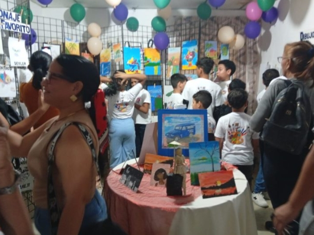 Fundación Casa de los niños realizó exposición artistica «pincelada infantil» en Cabimas