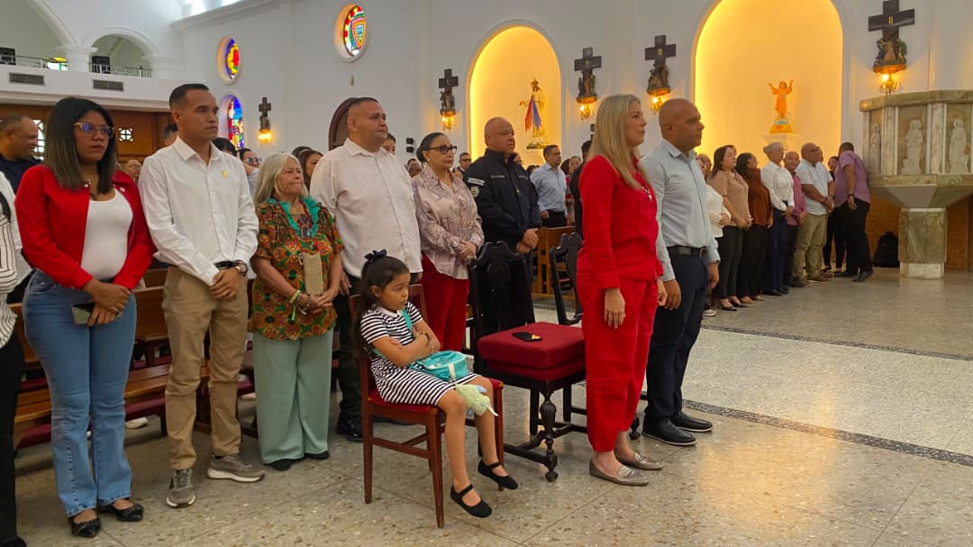 Con Santa Eucaristía de Acción de Gracias, el Alcalde Bolivariano Dr. Frank Carreño conmemora su Primer Año de Gestión al frente de Cabimas