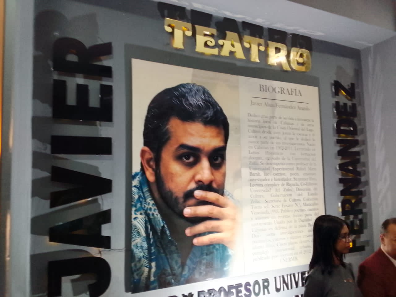 Teatro Municipal Javier Fernández renueva su lobby principal con tributo a las tradiciones de Cabimas