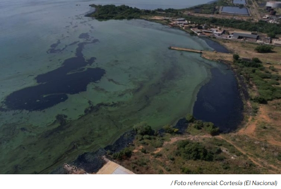 ONG denuncia incremento de derrames petroleros y fugas de gas en el Lago de Maracaibo