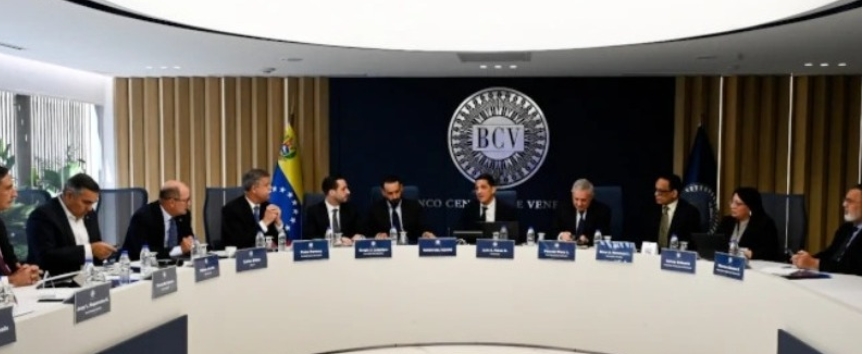 BCV y banca nacional evalúan estabilidad cambiaria y avances en política monetaria