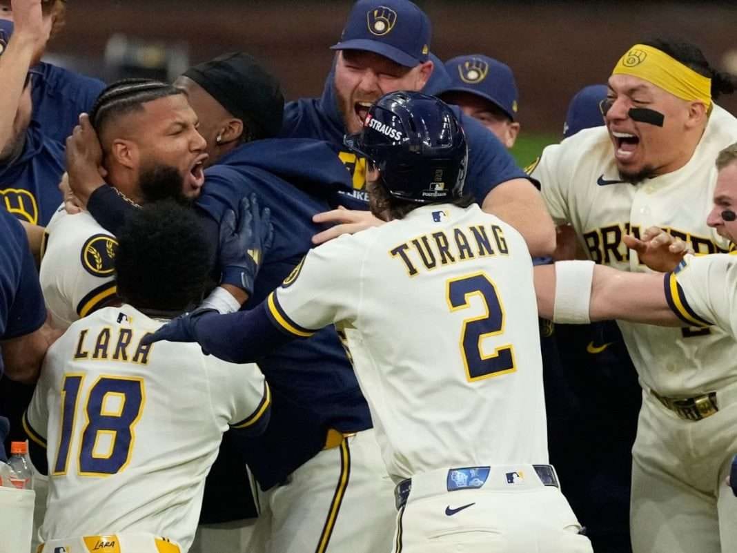 BÉISBOL (MLB)⚾🇻🇪🇺🇸Chourio fue el héroe en remontada de Cerveceros ante Padres