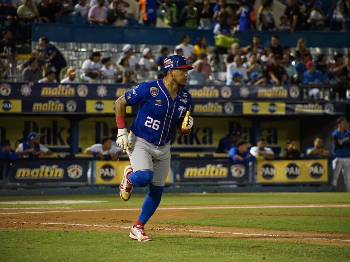 La Guaira venció a Magallanes en el partido inaugural