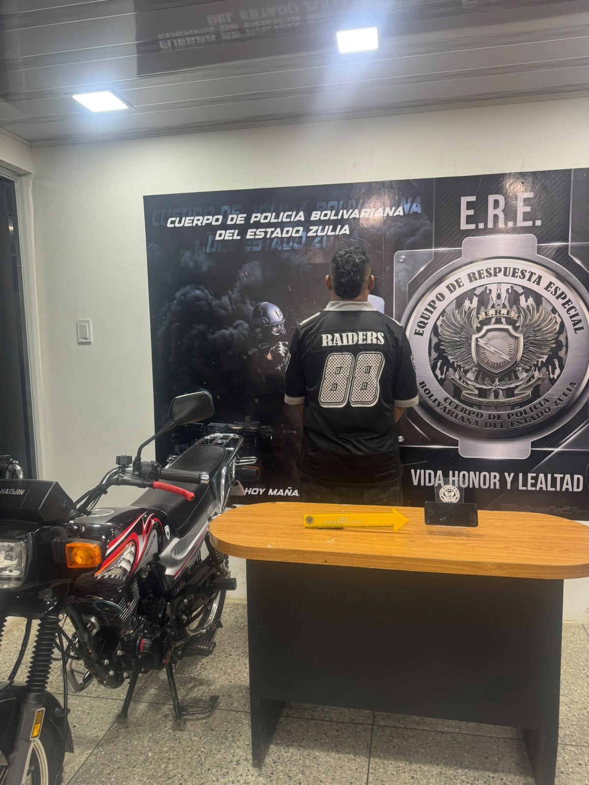 Capturado presunto miembro del «Tren de Aragua» y el «Clan del Golfo» por extorsión y amenazas de muerte en Maracaibo